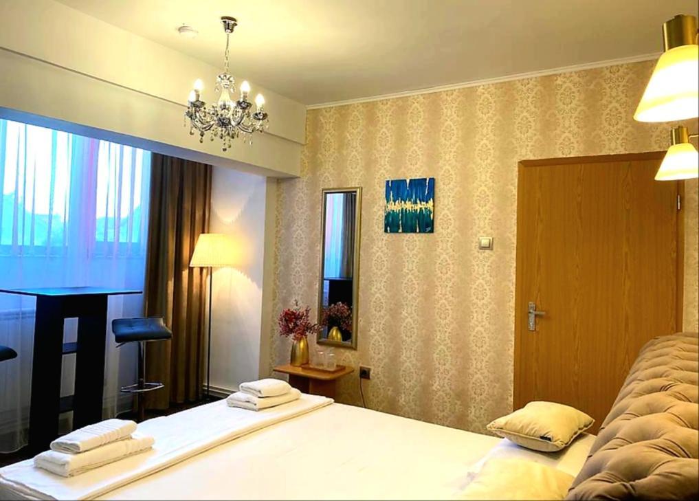 Casa Topazz Zsilvásárhely Kültér fotó